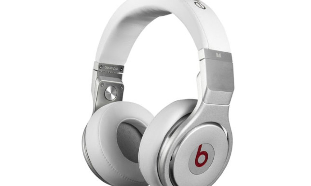 Monster Beats by Dr. Dre Pro White Front Angle