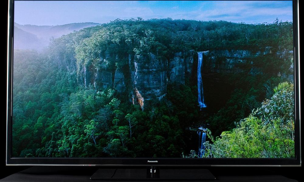 panasonic viera tc p50st60 review front