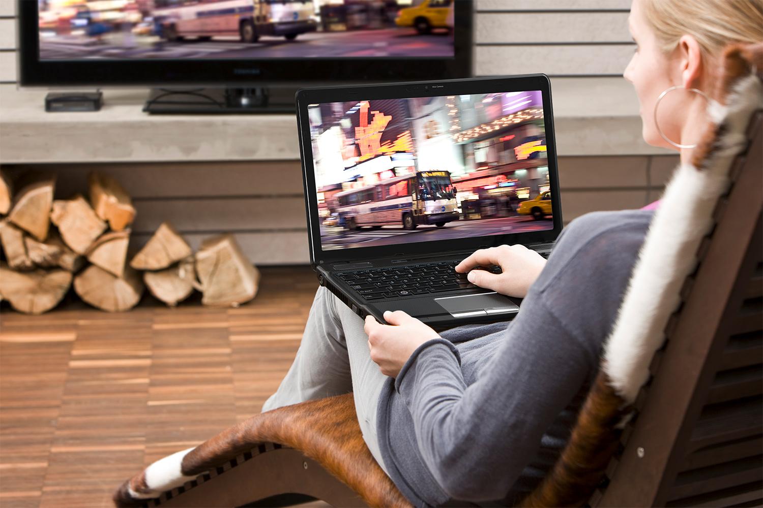 How To Easily Connect Any Laptop To A TV | Digital Trends