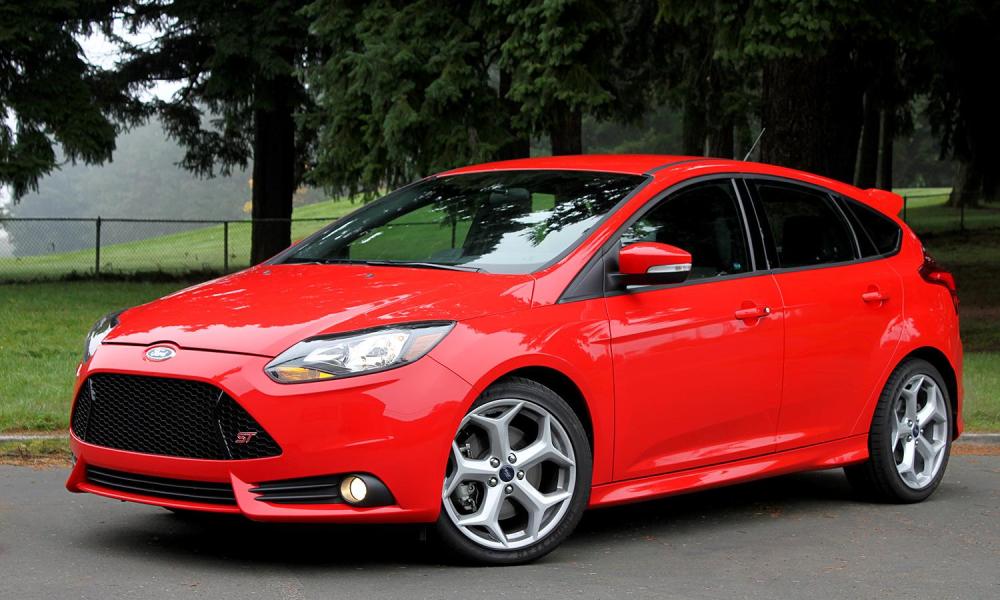 2013 Ford Focus ST left side angle