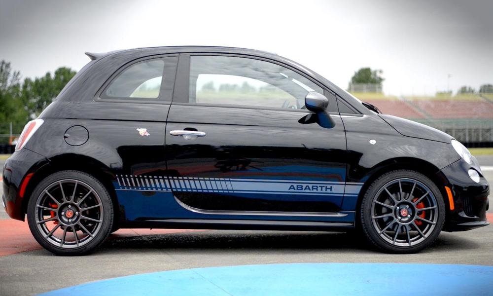 2013 Fiat Abarth Cabrio right side