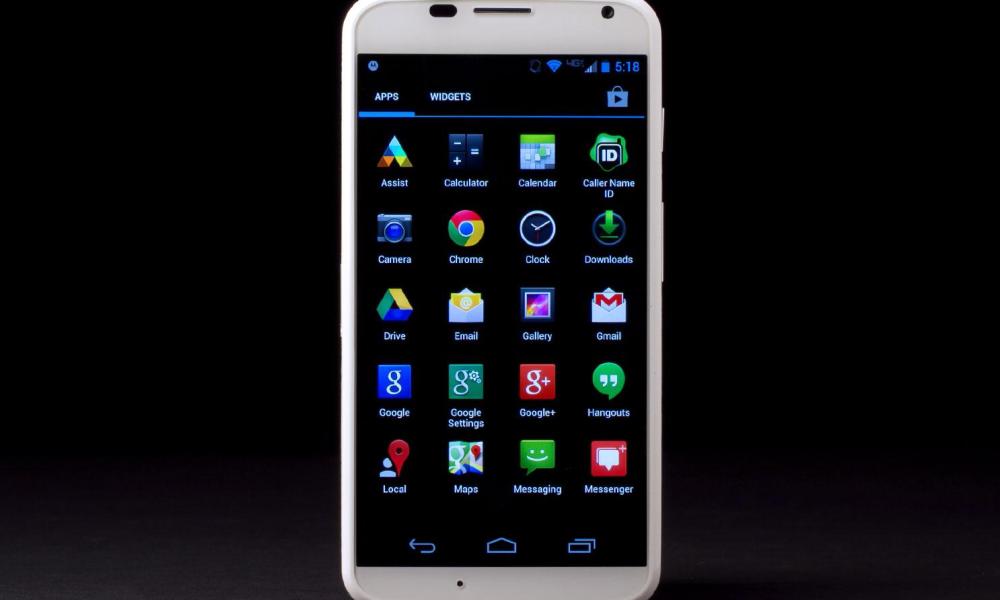 Moto X front