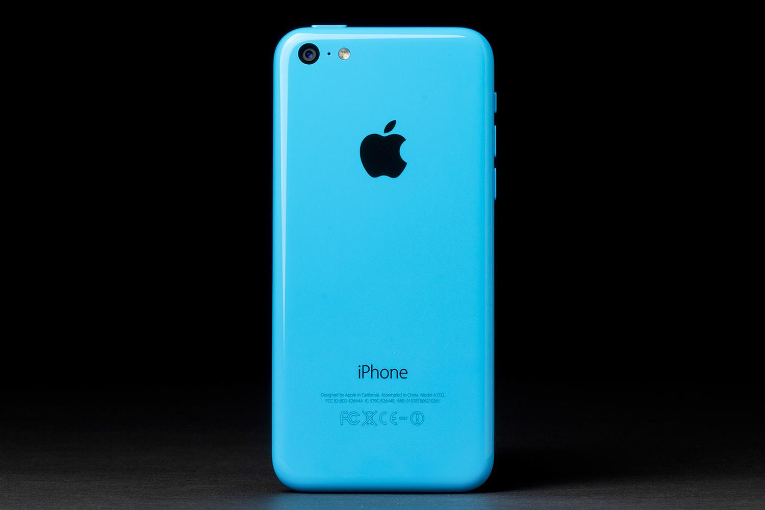 Apple iPhone 5c hinten breit