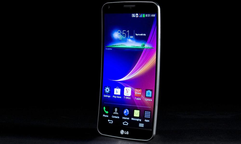 LG-G-Flex-front-angle