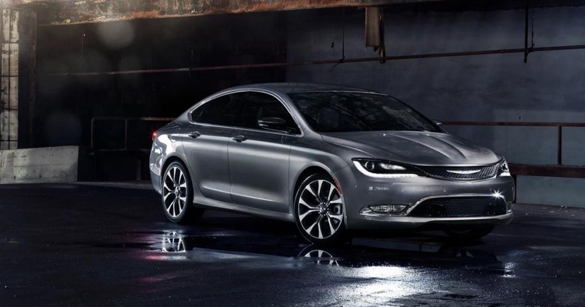 2015 Chrysler 200 | Specs, pictures, and pricing released in Detroit ...