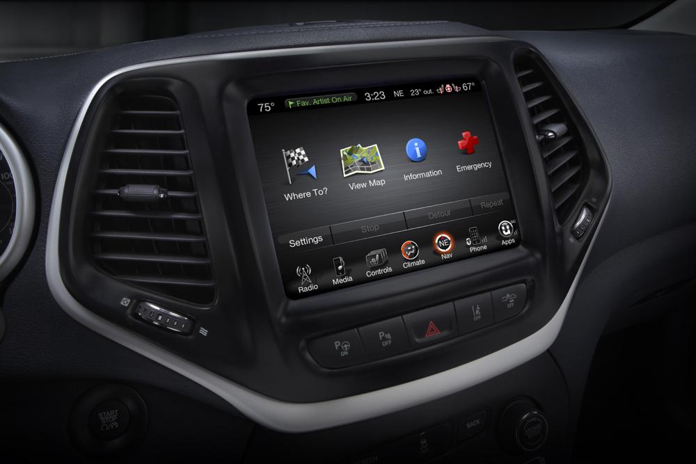 2014 Jeep Cherokee: Uconnect | Digital Trends