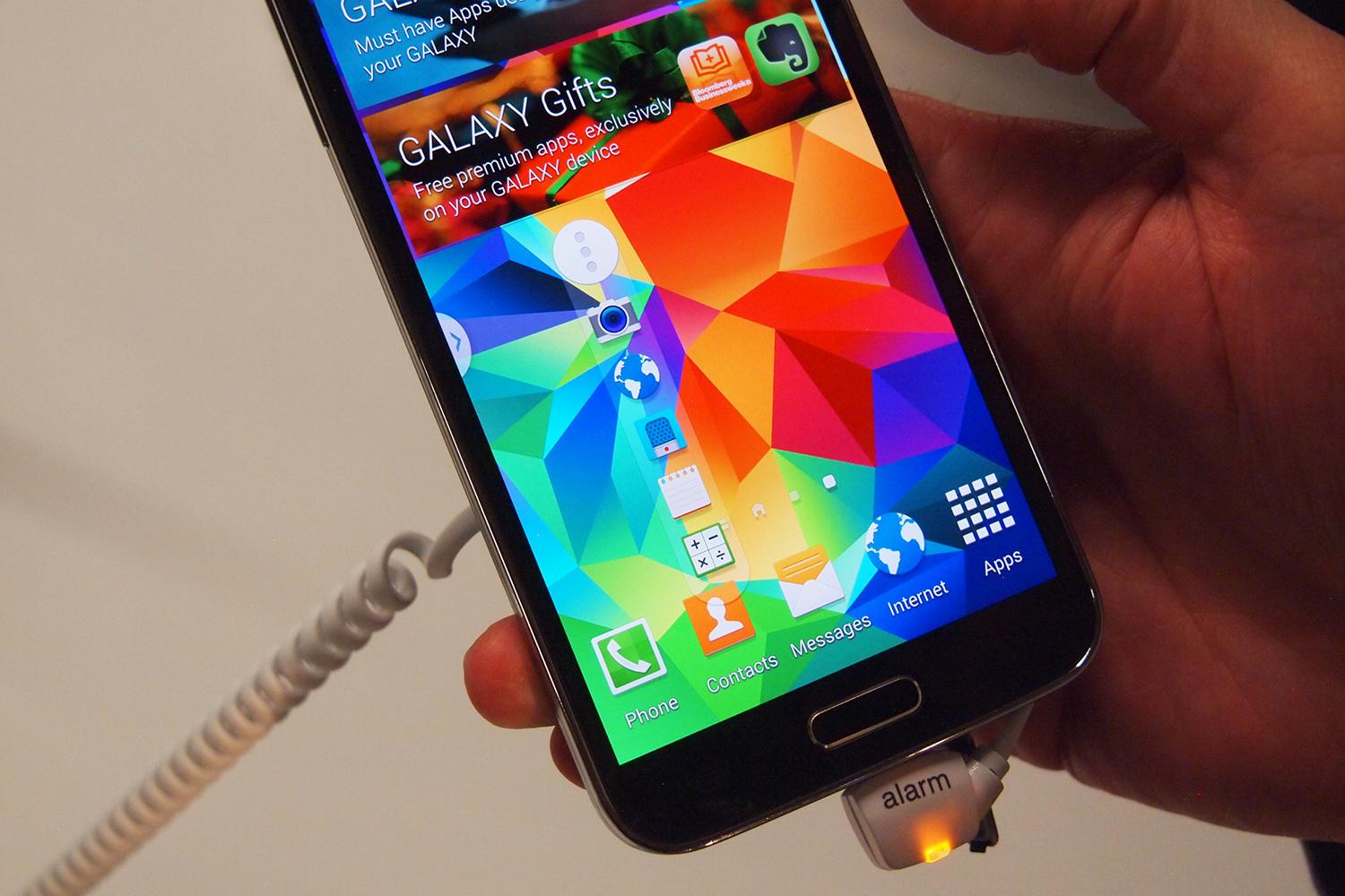 Galaxy s5 best sale active release date