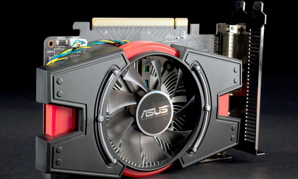 Asus Radeon R7 250X front angle 2