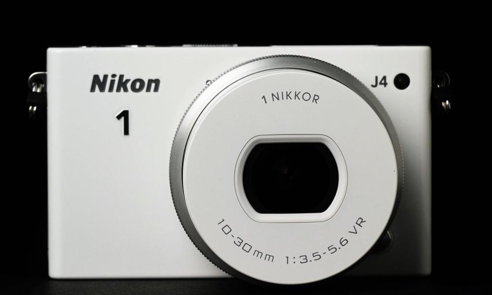 Nikon 1 J4