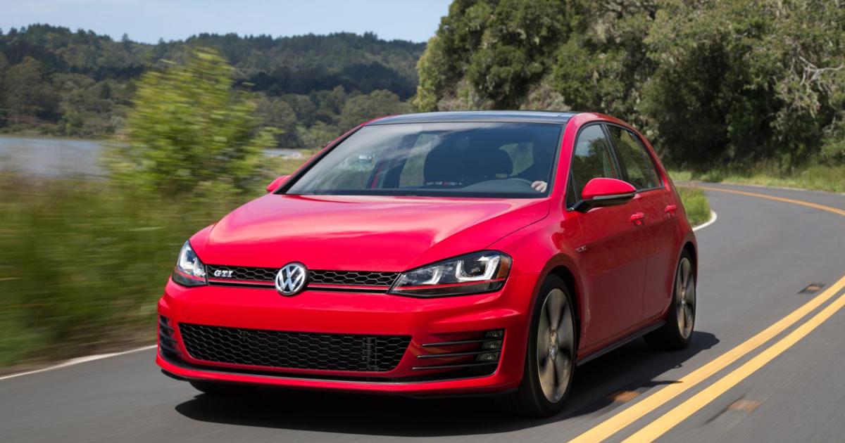 2014 vs 2015 Volkswagen Golf GTI | Digital Trends