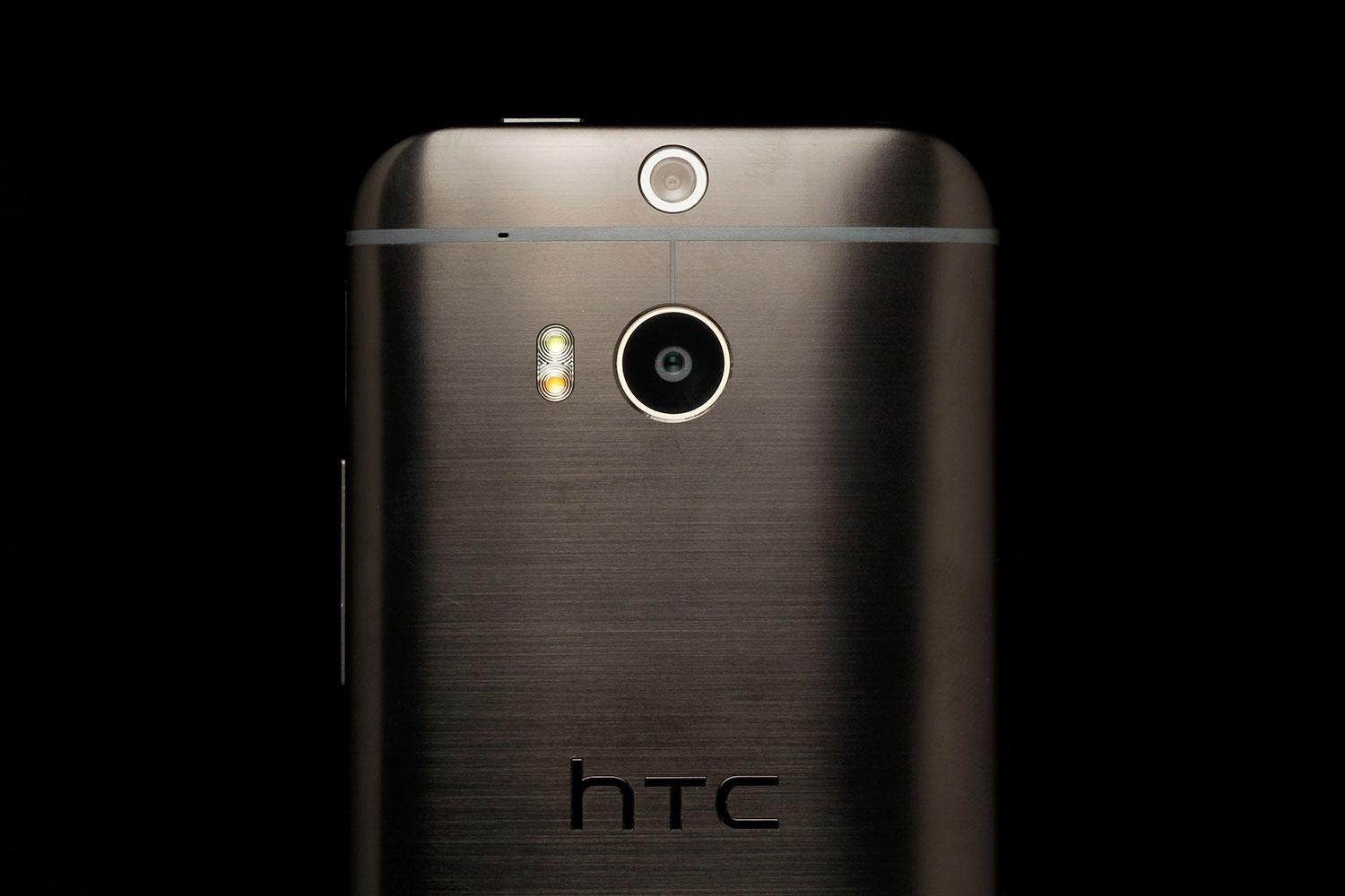 HTC One M8 Harman Kardon edition back top