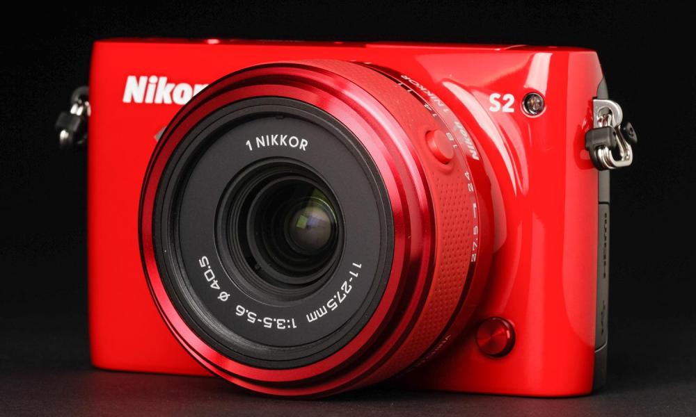 Nikon 1 S2 front angle 2