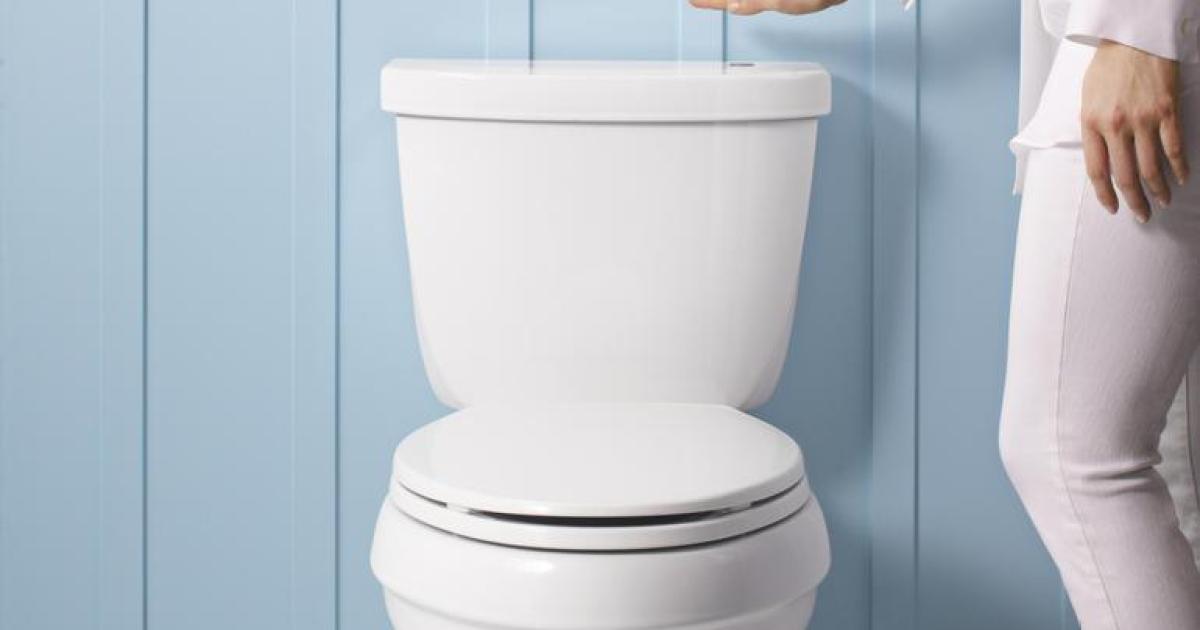 Toilet Flush Photos Show How Much Stuff Is Blasted Out With Each Flush