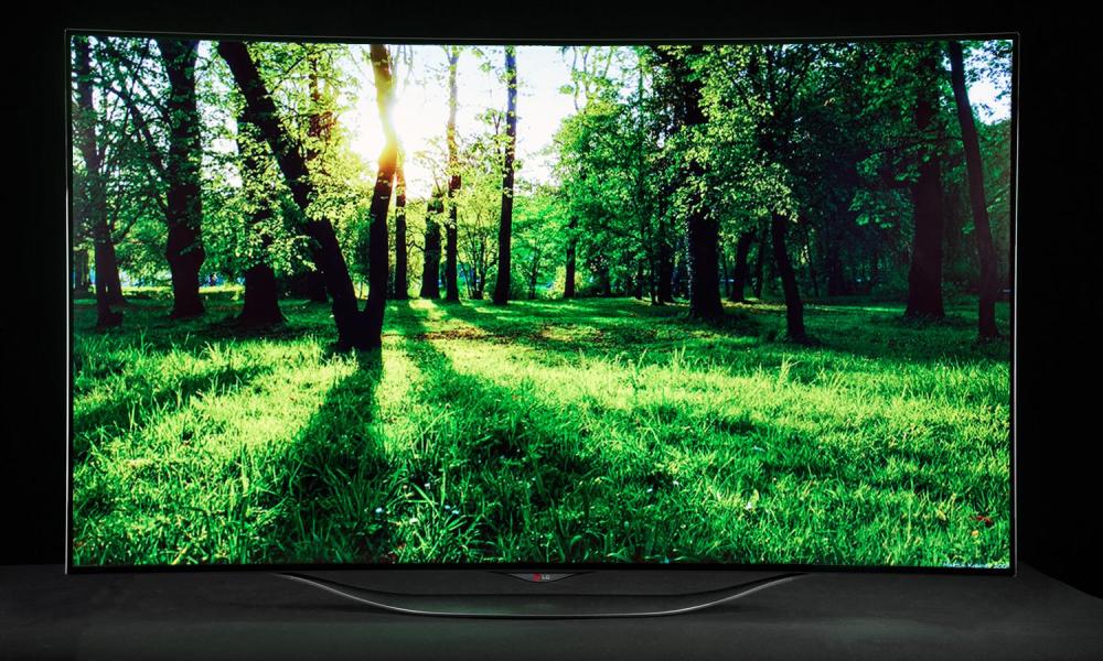 LG 55EC9300 OLED TV front