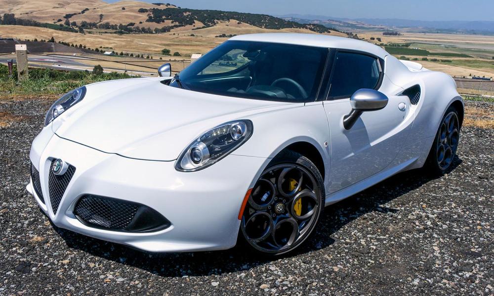 2015 Alfa Romeo 4C review