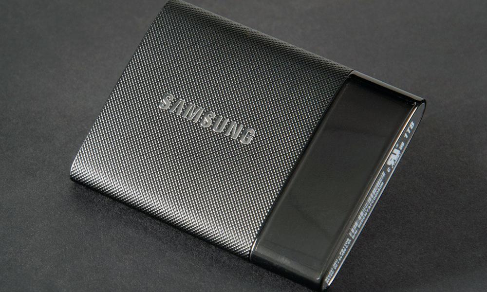 Samsung Portable SSD T1 side