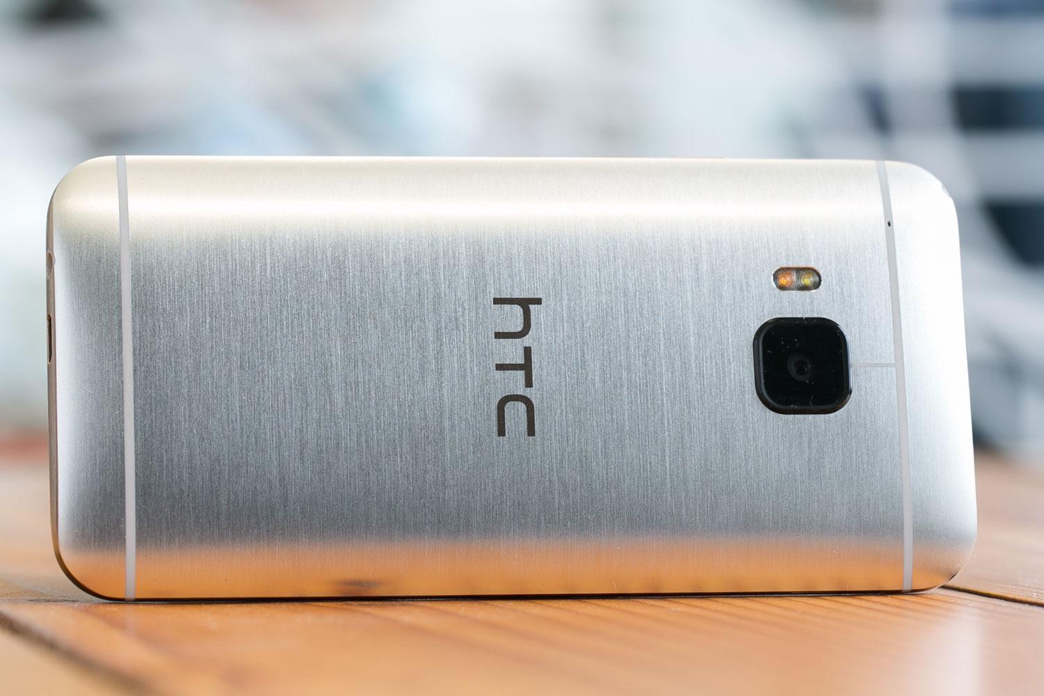 HTC One M9 review: A gorgeous Android phone with a touch of déjà vu - CNET