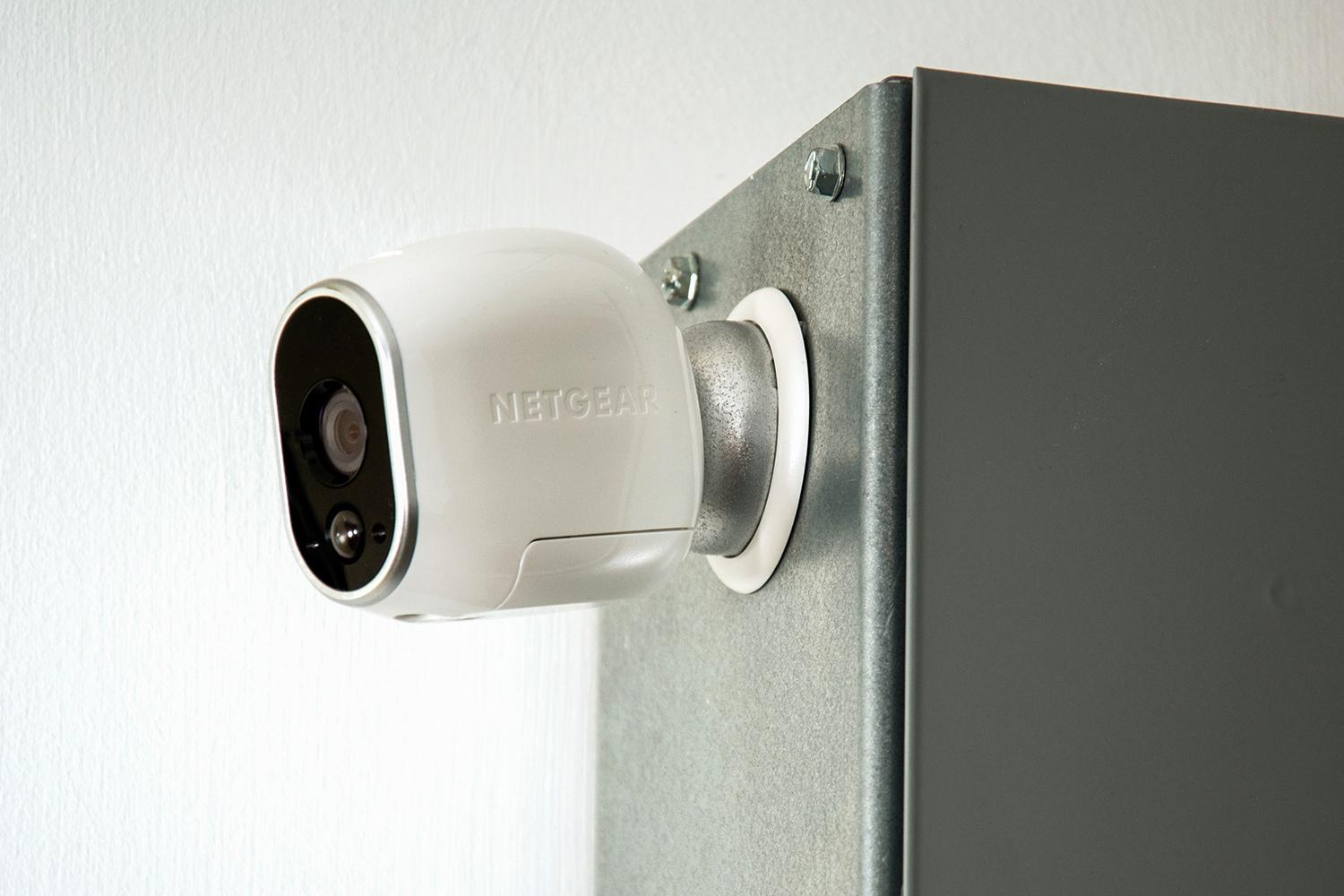 netgear magnetic camera