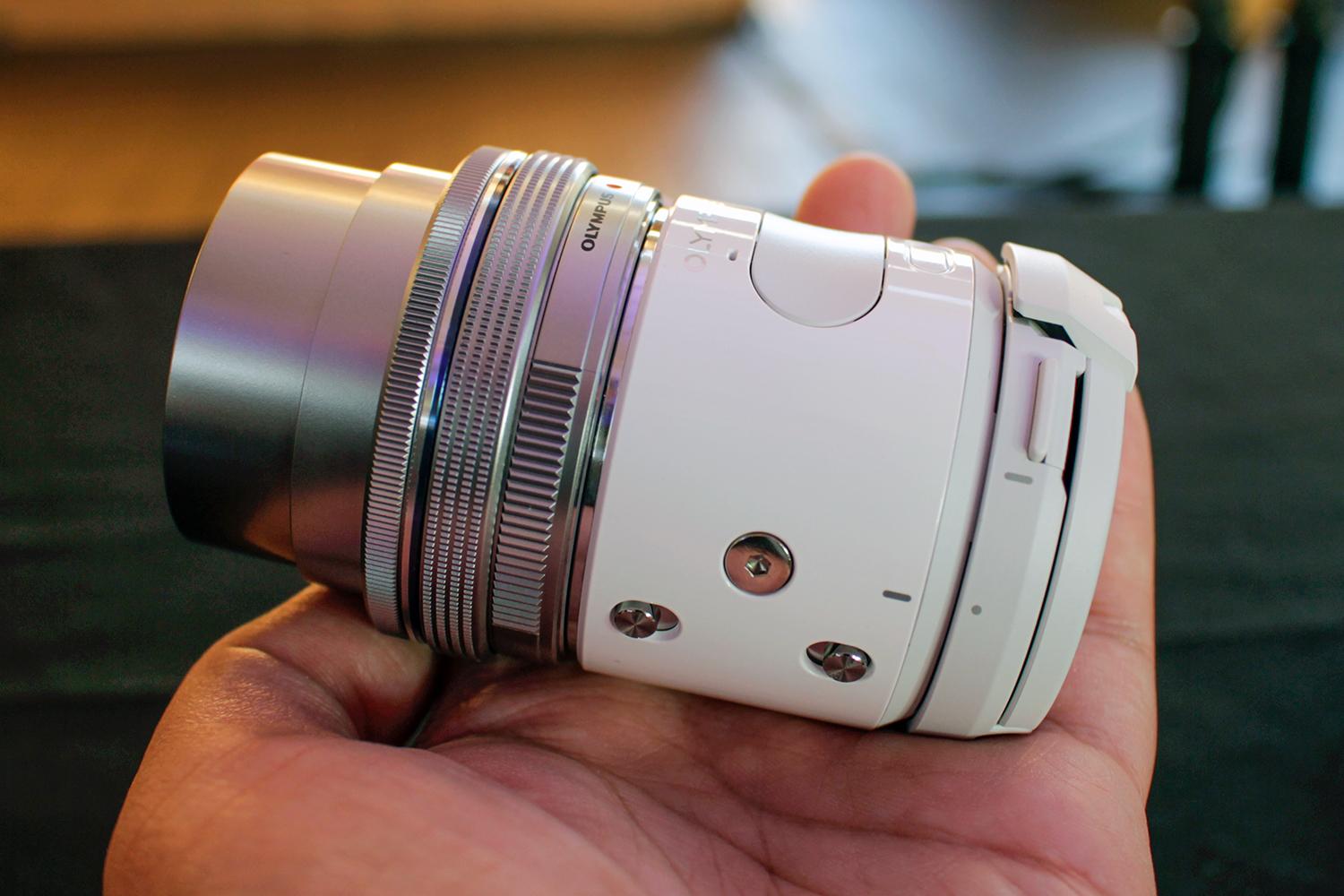 Olympus Air: Micro Four Thirds Lens Camera for Smartphones | Digital Trends