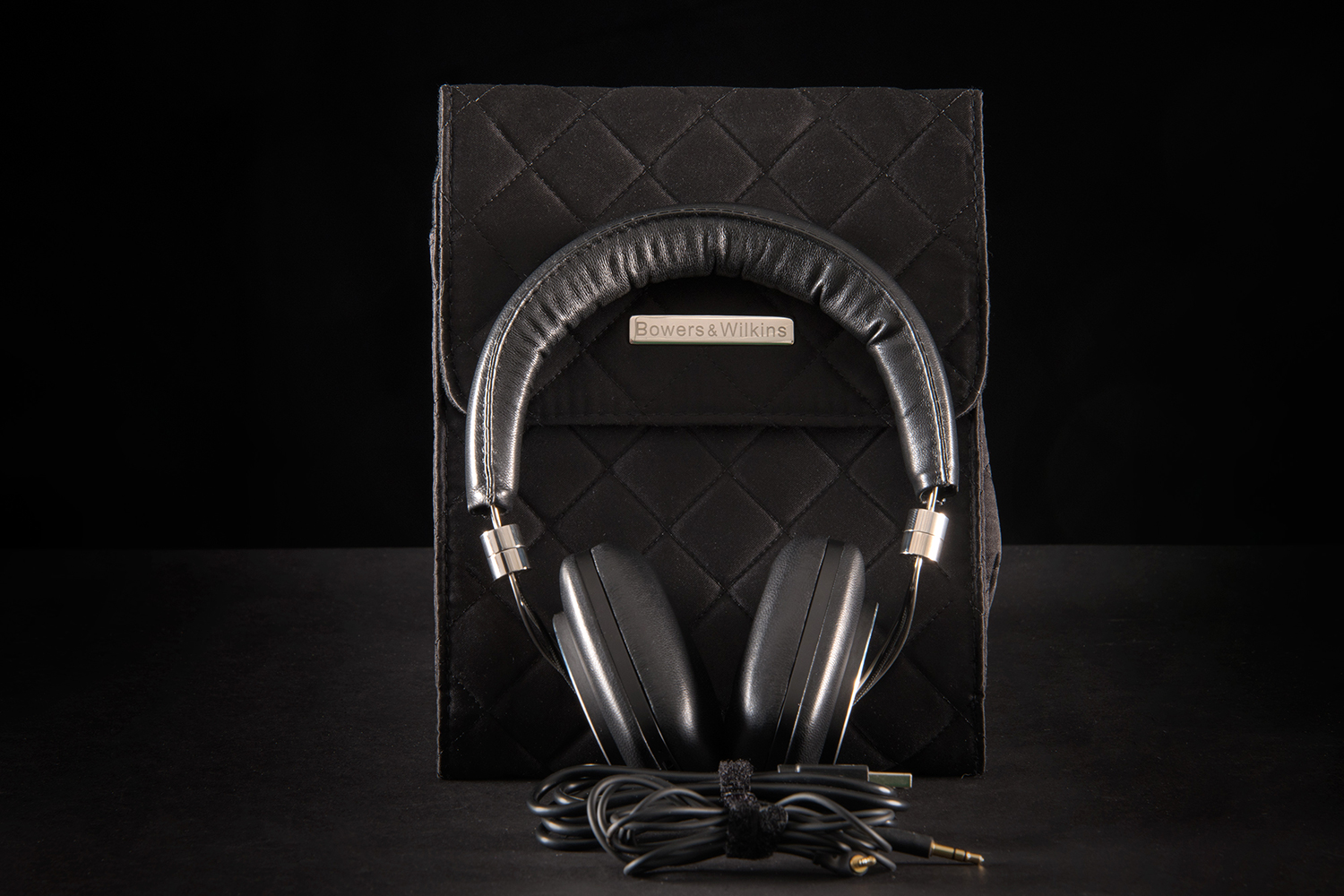 Bowers and wilkins online headphones p5