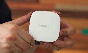 Karma Wi Fi Hotspot hands on front