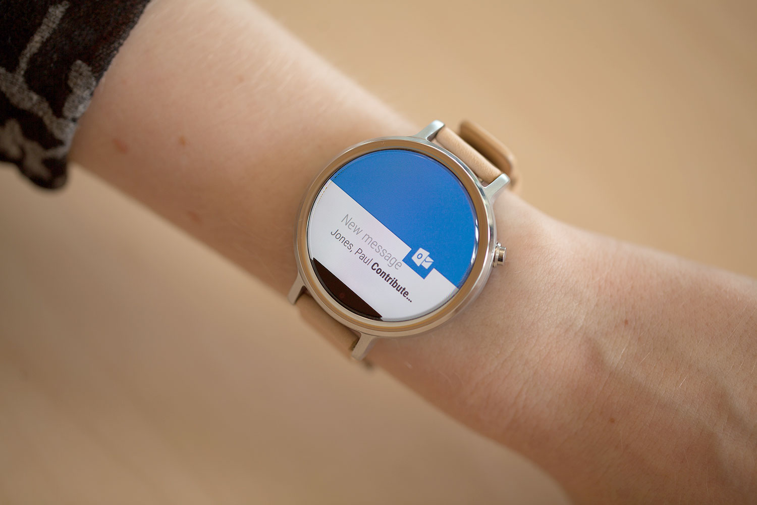 The Moto 360 2nd Generation Smartwatch in 2023 - YouTube