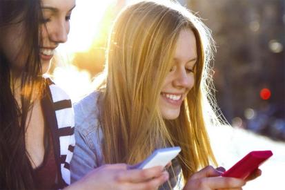 Snapchat Lets You Suggest Accounts for Friends to Follow | Digital Trends