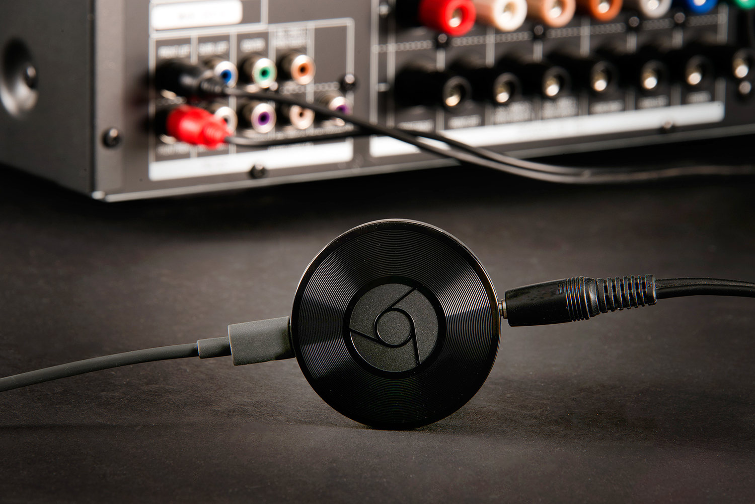 Chromecast audio through discount headphones