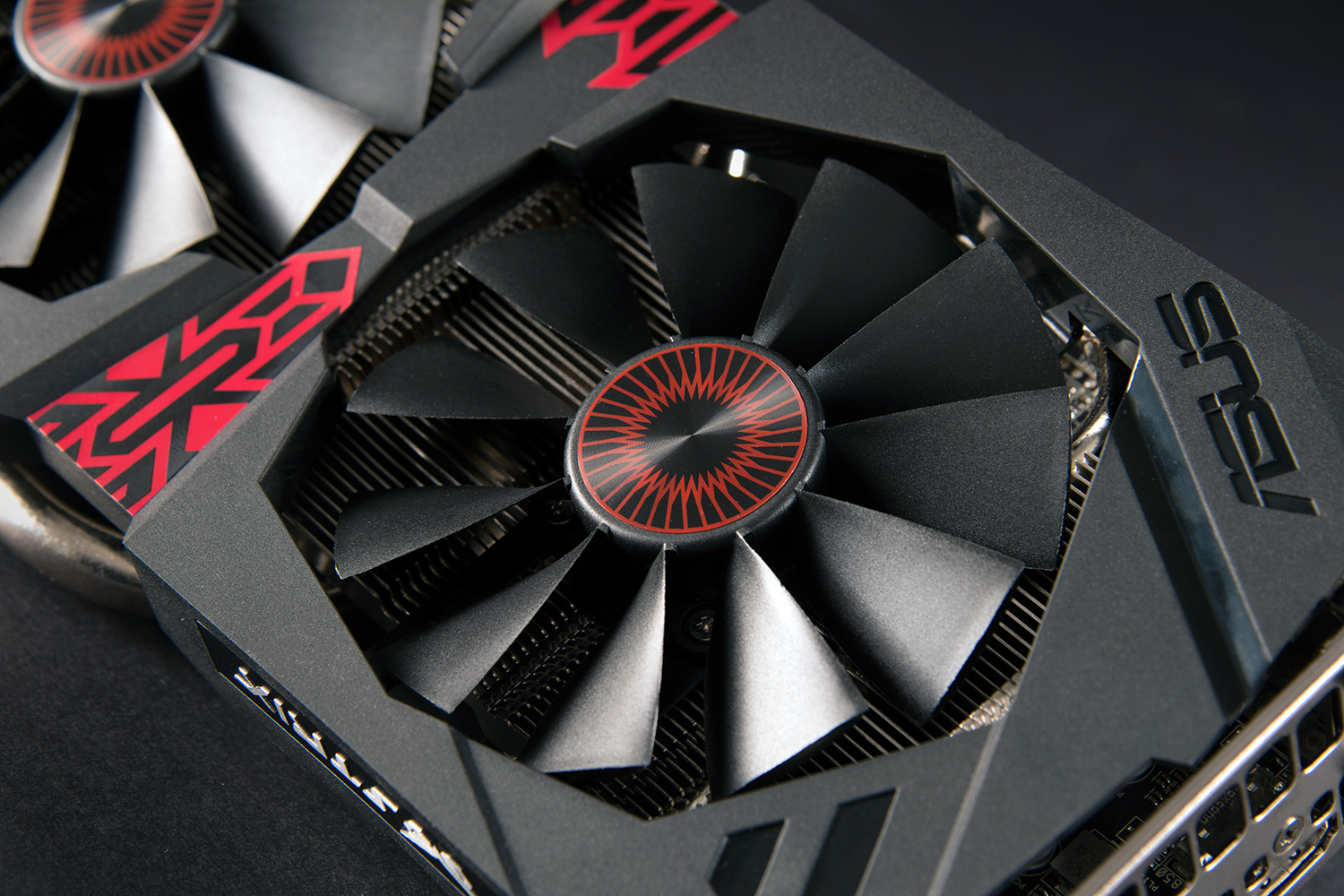 Strix hot sale r9 380