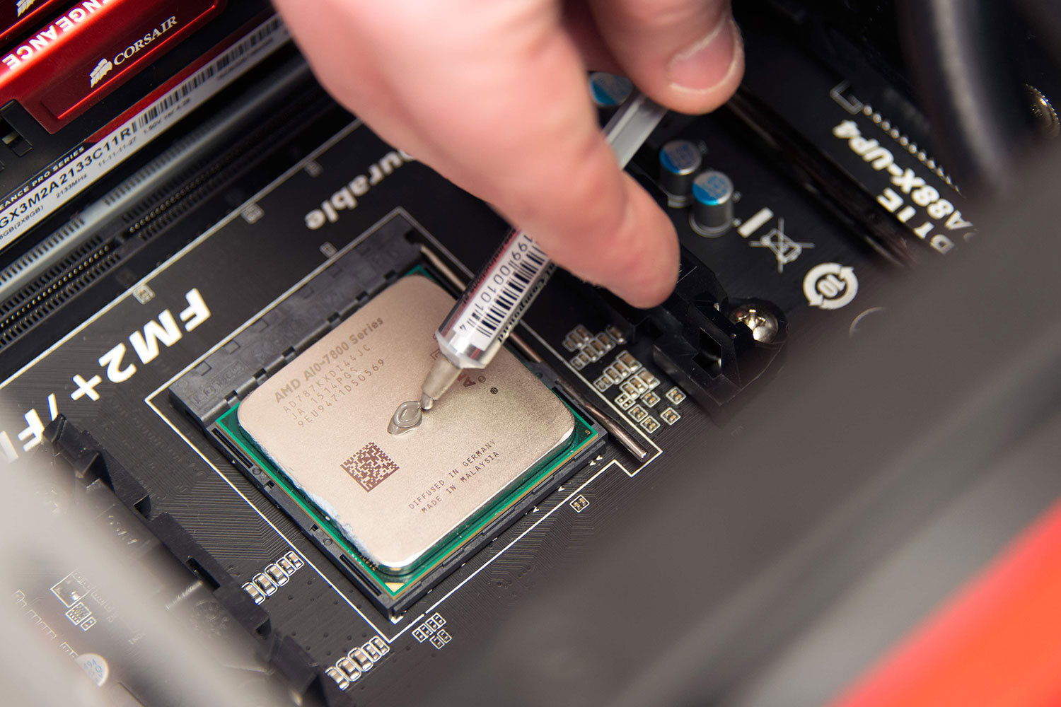 How should I apply the NT-H1 or NT-H2 thermal paste onto the CPU and how  can I remove it? : Noctua Knowledge Centre