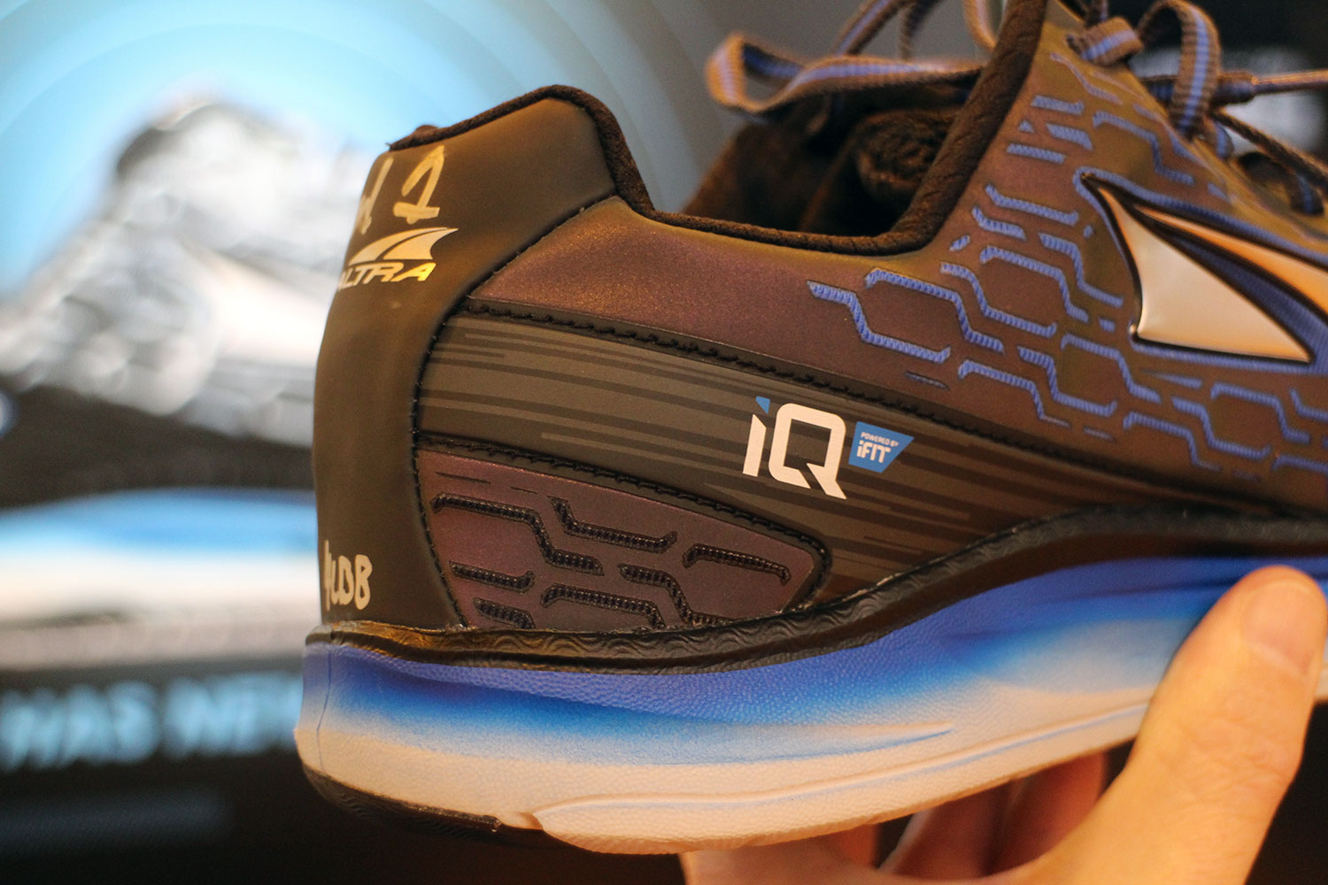 kwaadheid de vrije loop geven tegel Ellendig Altra IQ Smart Running Shoes: Features, Price, Release | Digital Trends