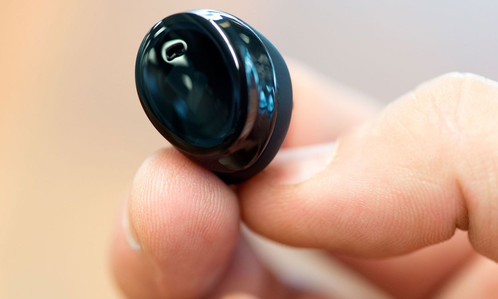 Bragi Dash earbuds