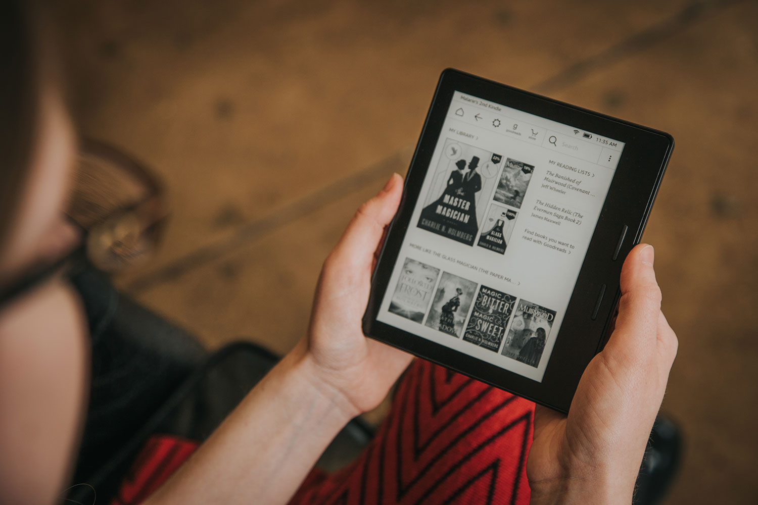 Kindle Oasis (2019) Review: A Paper-Like Reading Experience