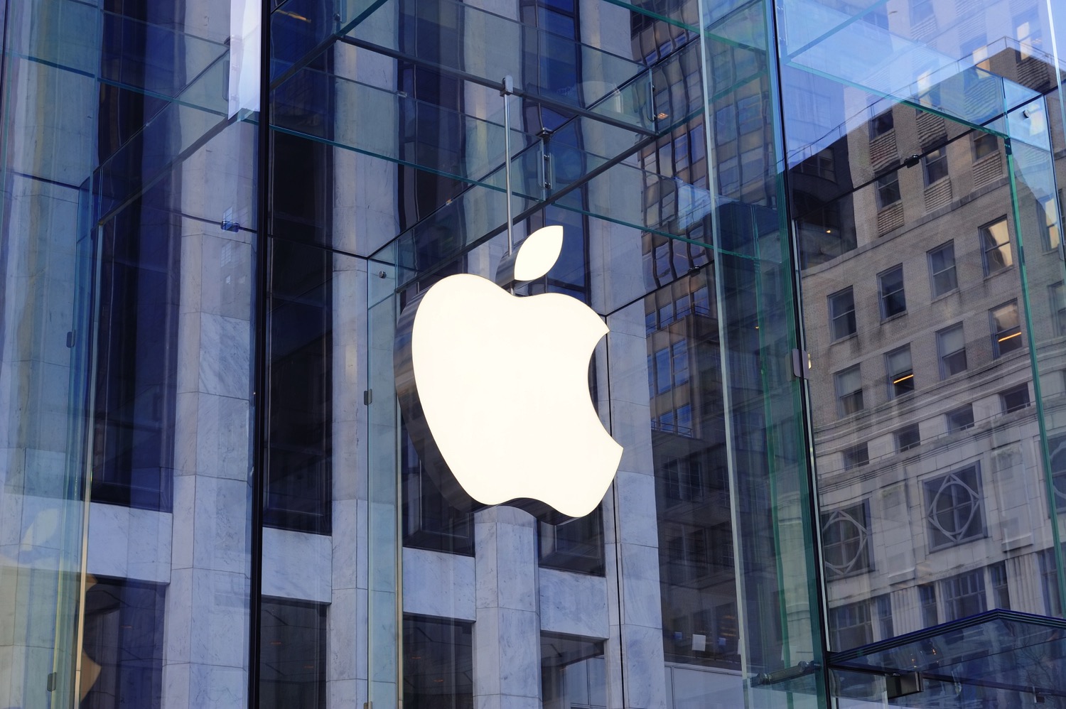 FBI Paid Nearly A Million Dollars To Unlock IPhone | Digital Trends