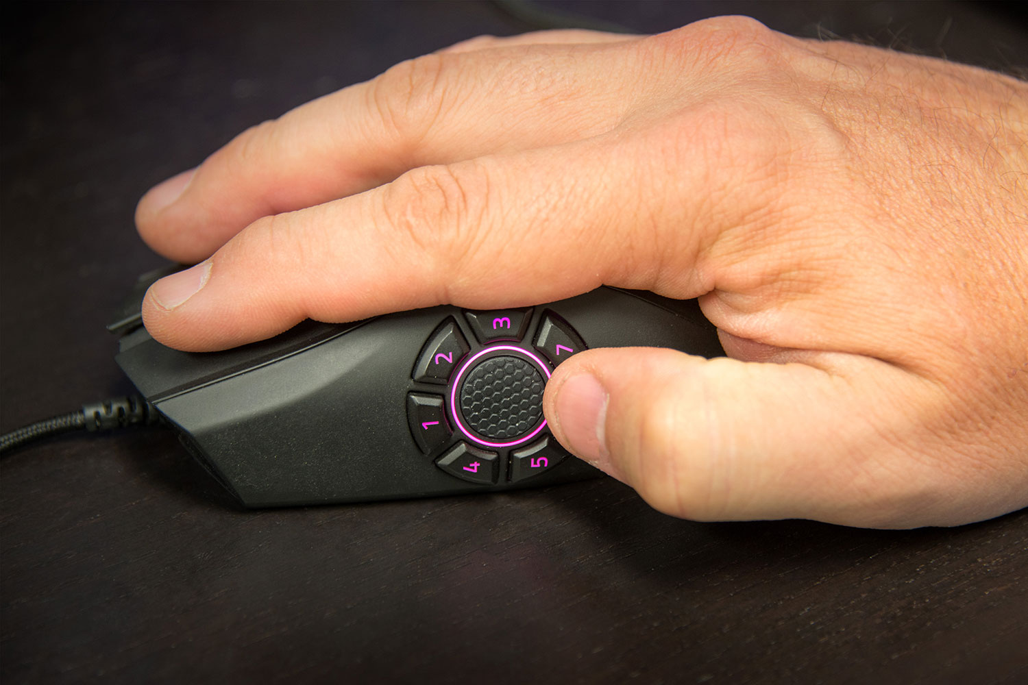 Razer Naga Hex V2 Review | Digital Trends