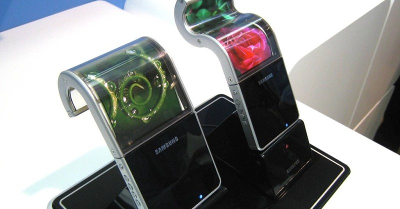 Samsung's Flexible Phones May Be Here In Early 2017 | Digital Trends