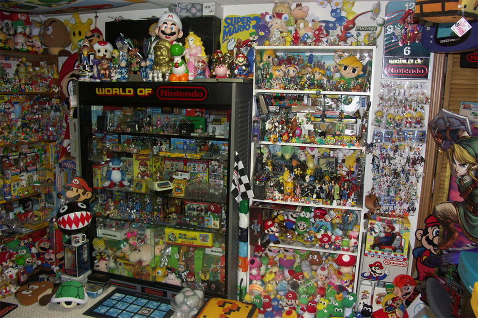 Video store game collectables