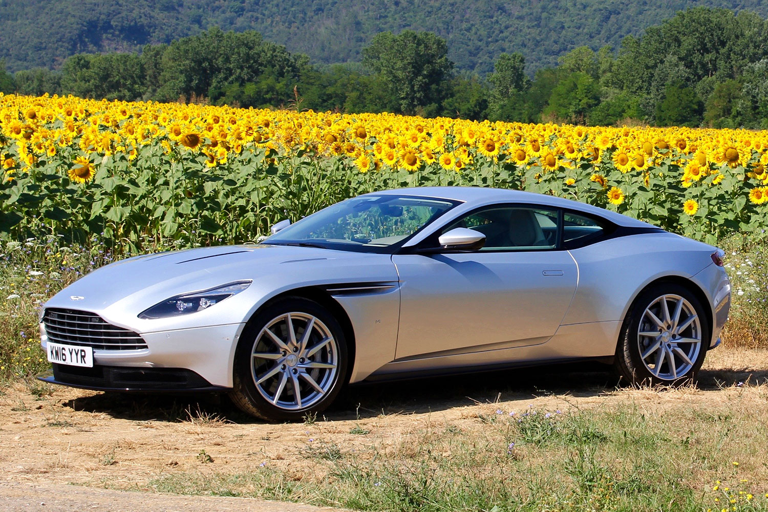 2017 Aston Martin DB11 First Drive | Digital Trends