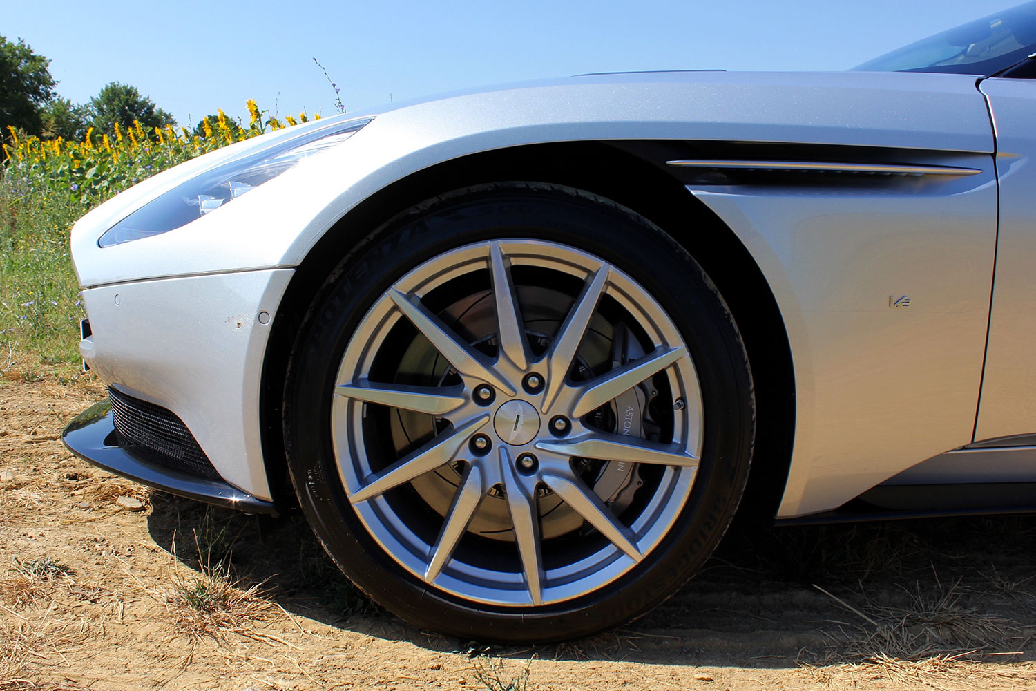 2017 Aston Martin DB11 First Drive | Digital Trends