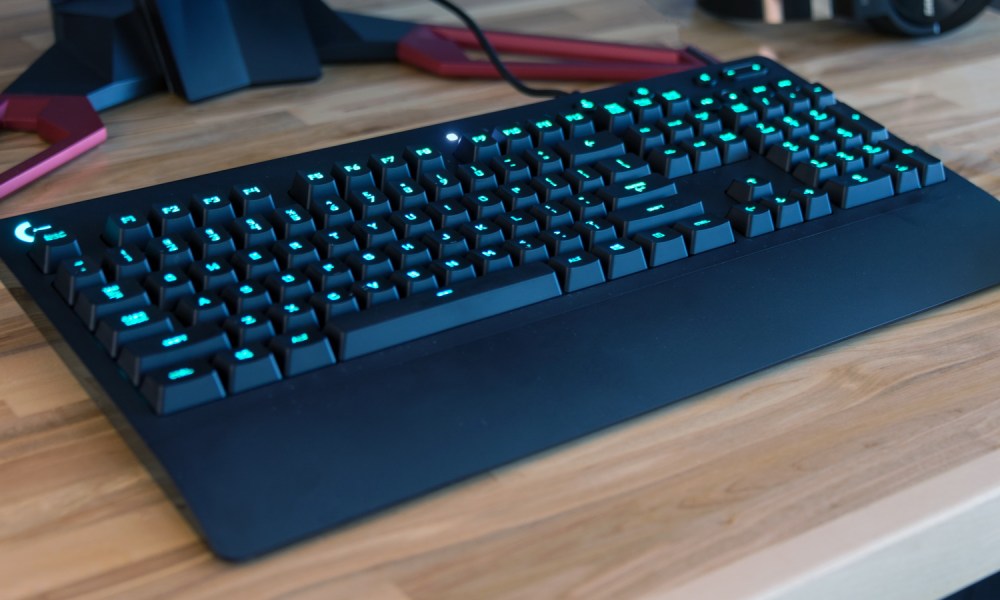 Logitech G213 Prodigy