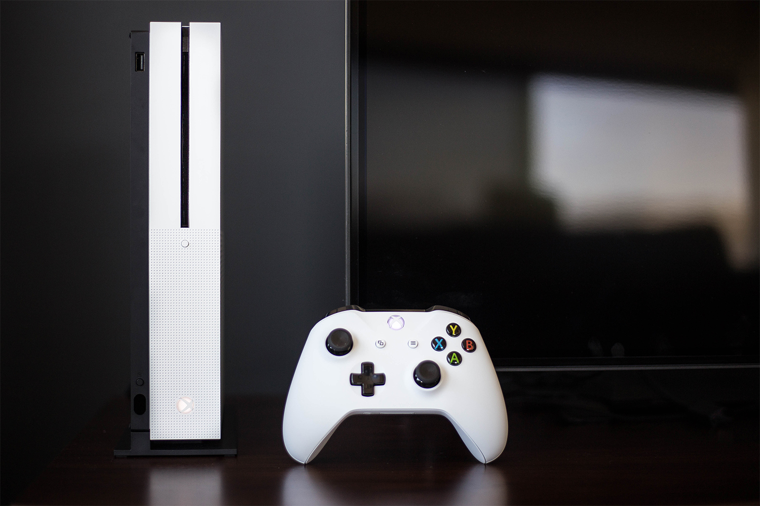 Xbox One S review: A slimmer gaming console but not a required