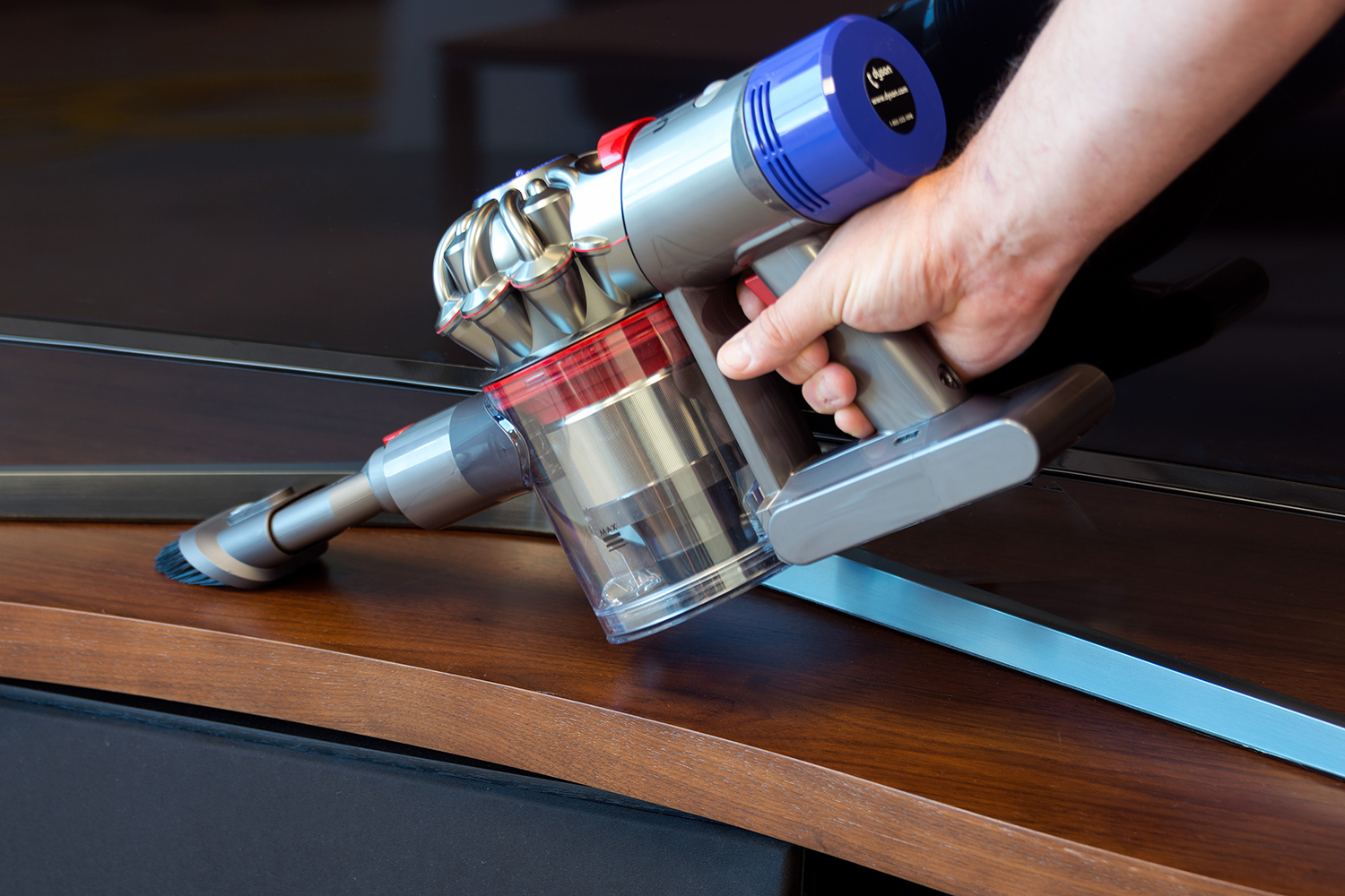 Dyson V8 Absolute Review | Digital Trends