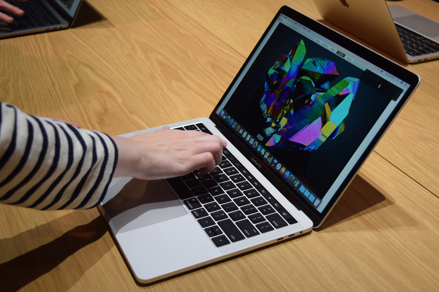 Adobe Photoshop Updated For MacBook Pro Touch Bar | Digital Trends