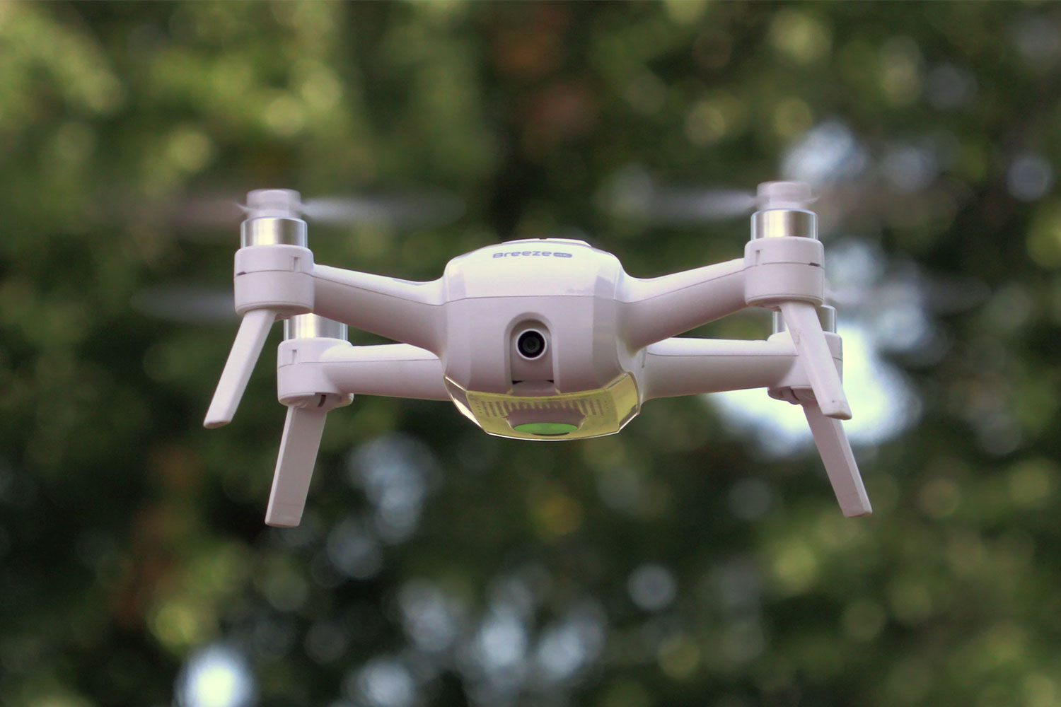 Yuneec breeze deals 4k drone price