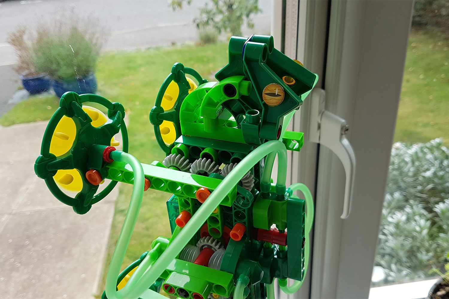 Geckobot Wall Climbing Robot Review | Digital Trends