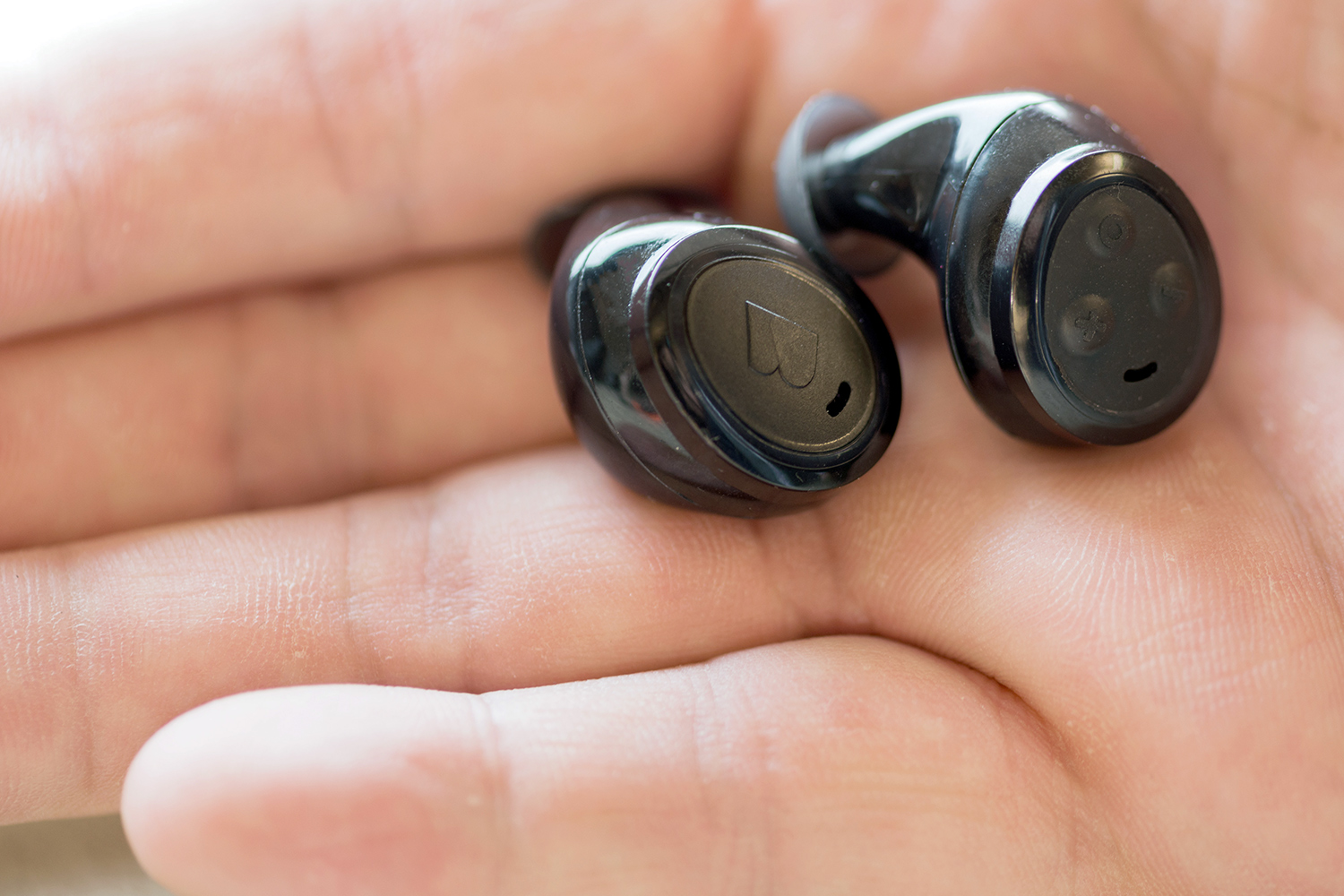 Bragi bluetooth online earbuds