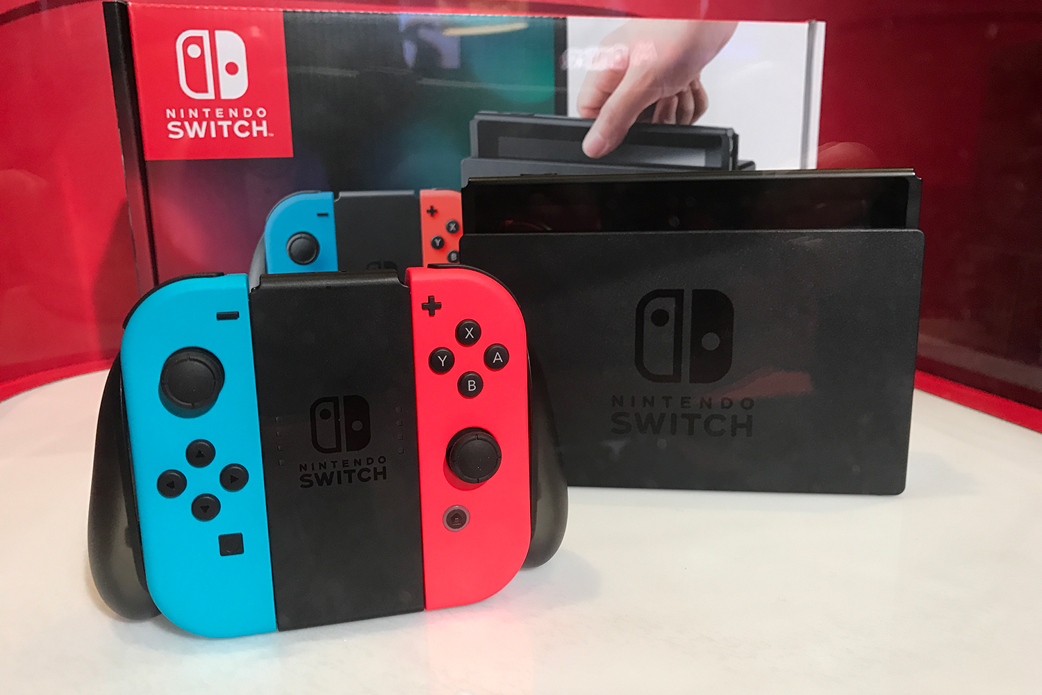 The new Mario Red Nintendo Switch OLED: We went hands-on