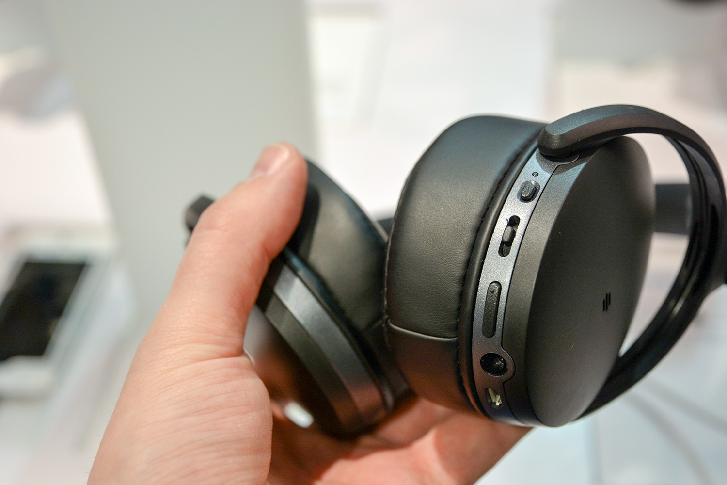 Sennheiser Debuts Three New Wireless Headphones At Ces Digital Trends