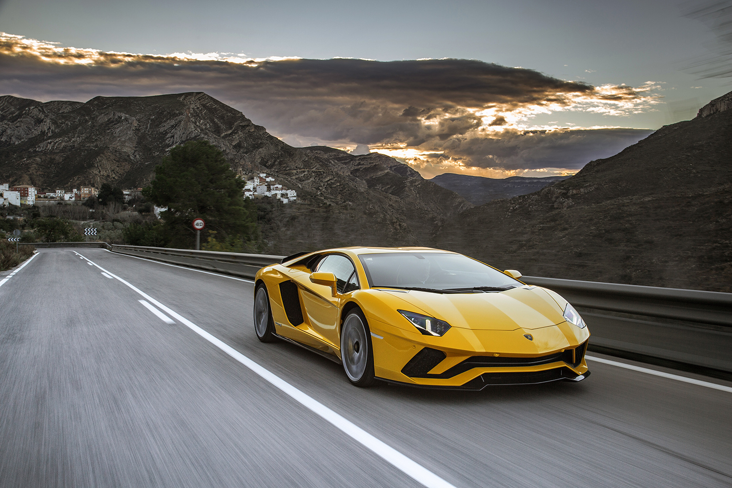 Lamborghini Aventador S | Review, Driving Impressions, Specs | Digital  Trends