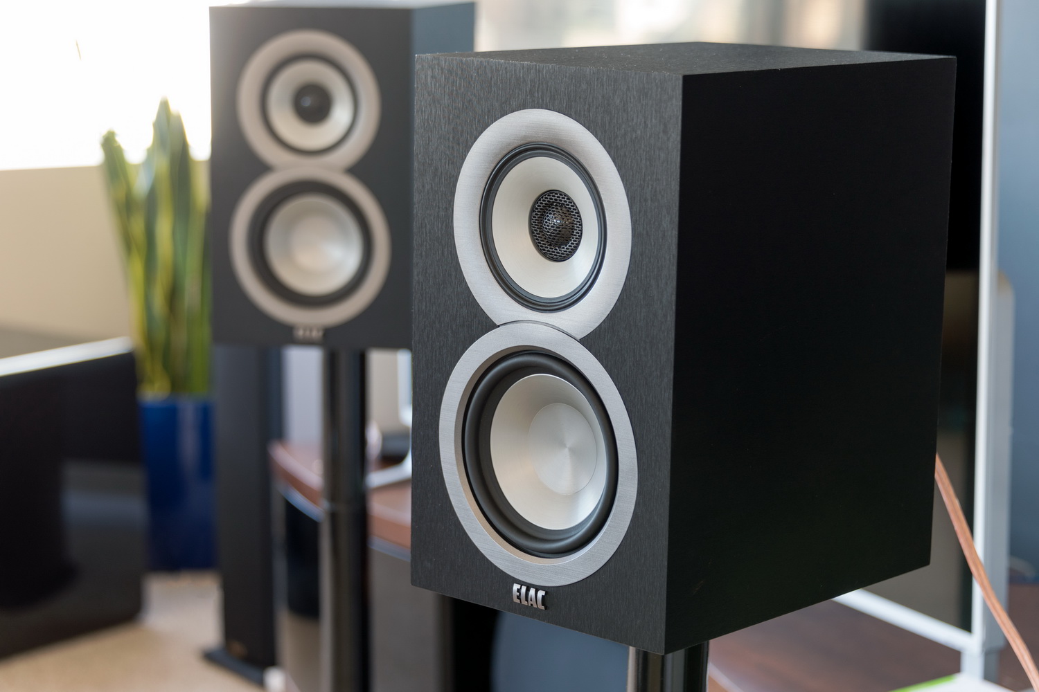 elac ub5 speakers